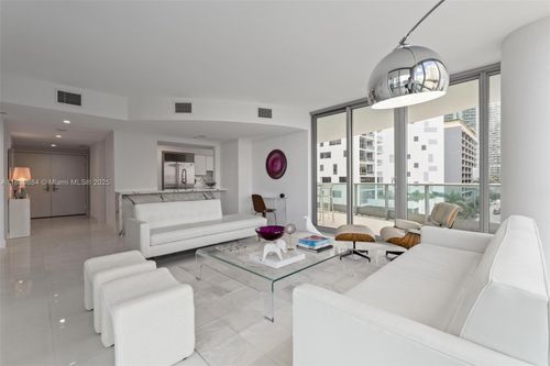 apt-502-1331 Brickell Bay Dr, Miami, FL, 33131-3610 | Card Image