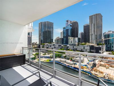 1505 - 92 Sw 3rd St, Condo with 2 bedrooms, 2 bathrooms and null parking in Miami FL | Image 2