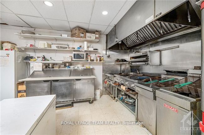 2858 Munster Rd, Home with 0 bedrooms, 0 bathrooms and null parking in Munster ON | Image 20