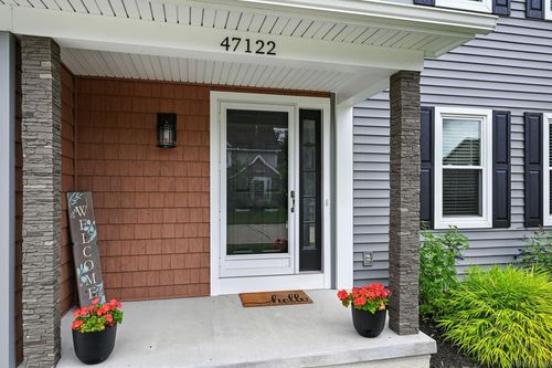 47122 Scarlet Dr S, Novi, MI, 48374-3445 | Card Image