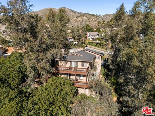 3595 Citrus St, Highland, CA, 92346 | Card Image