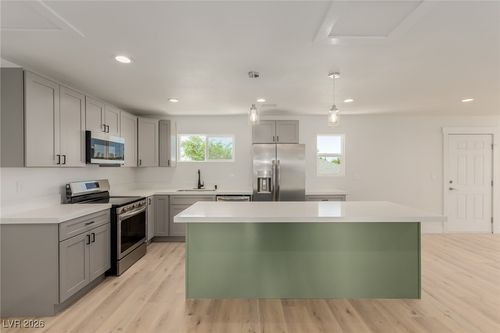 663 Avenue D, Boulder City, NV, 89005-2739 | Card Image