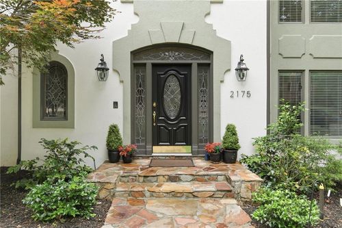 2175 River Cliff Dr, Roswell, GA, 30076-3905 | Card Image