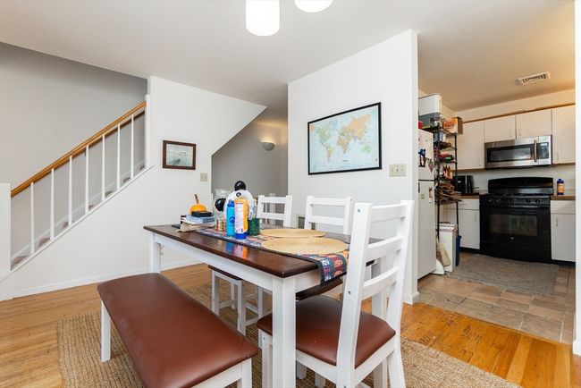 31 - 31 Henry St, House attached with 2 bedrooms, 3 bathrooms and 1 parking in Cambridge MA | Image 16