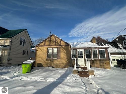 110 W State St, Clare, MI, 48617-1239 | Card Image