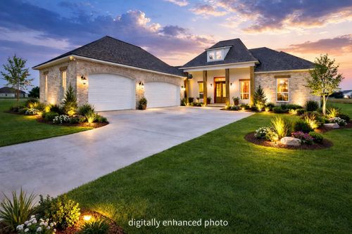 1313 Rosedown Dr, Thibodaux, LA, 70301-8106 | Card Image