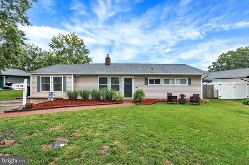30 Thimbleberry Ln, LEVITTOWN, PA, 19054-2302 | Card Image