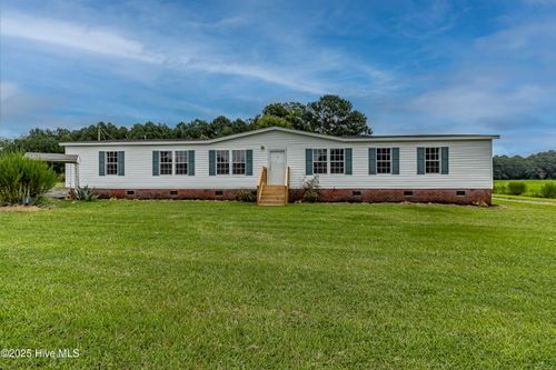 3289 Fire Tower Rd, Walstonburg, NC, 27888-9111 | Card Image