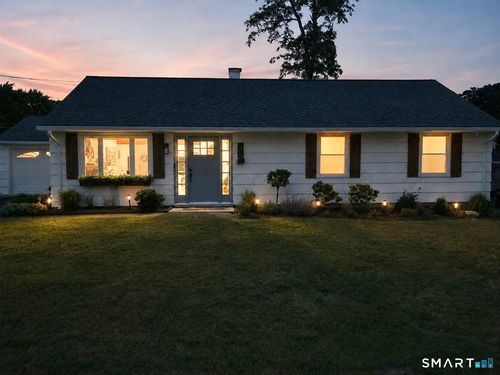 200 Little Deer Rd, Bridgeport, CT, 06606-1751 | Card Image
