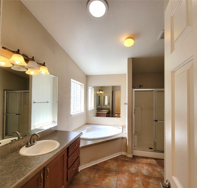Primary Bath | Image 26