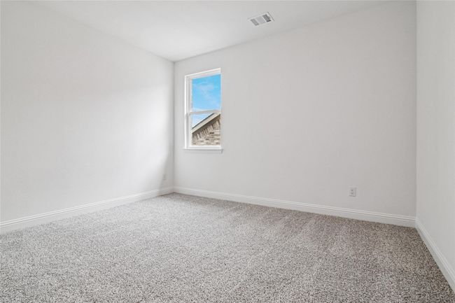Empty room with carpet flooring and baseboards | Image 14