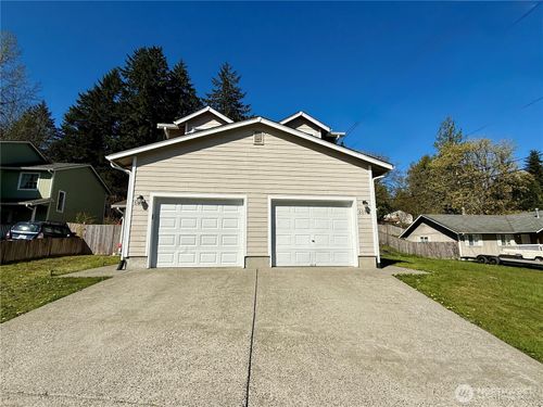 609 Grant Ln Sw, Tumwater, WA, 98512-1429 | Card Image