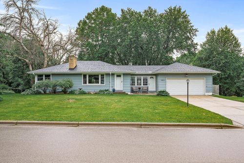 13411 Windyhill Rd, Minnetonka, MN, 55305-1011 | Card Image