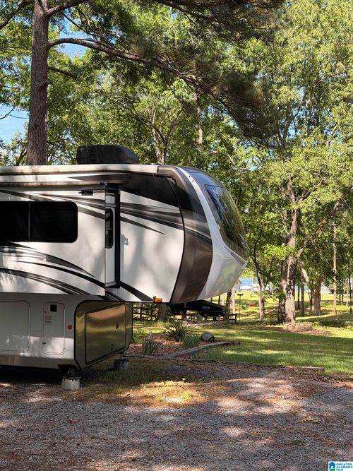 75 Marion Peak Ln, Childersburg, AL, 35044-5719 | Card Image