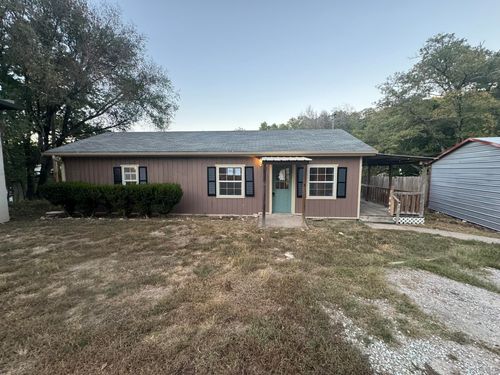 81 Claybough St, Reeds Spring, MO, 65737-7668 | Card Image