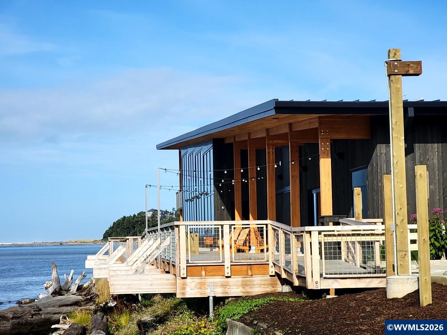 Land in Lincoln City 4
