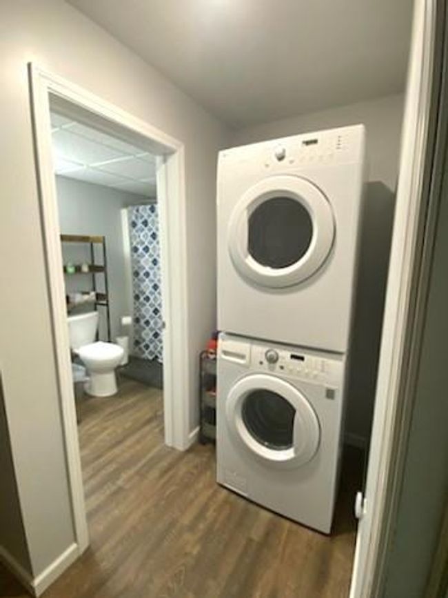 Main Floor Laundry & Bath | Image 16