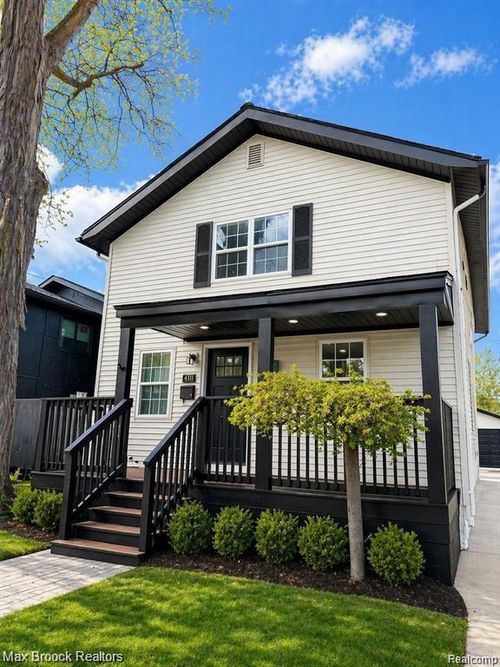 631 Humphrey Ave, Birmingham, MI, 48009-1720 | Card Image