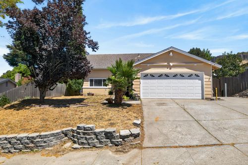 807 Reef Point Dr, Rodeo, CA, 94572-2018 | Card Image