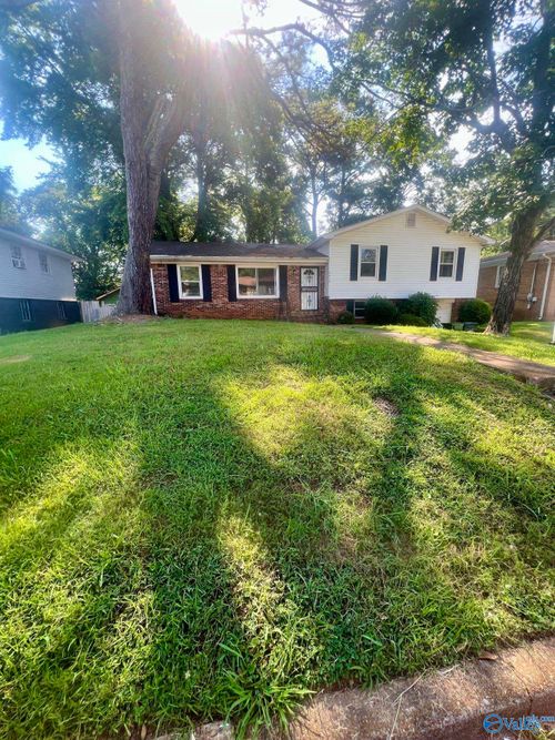 2610 Rockwell Rd Nw, Huntsville, AL, 35810-3830 | Card Image