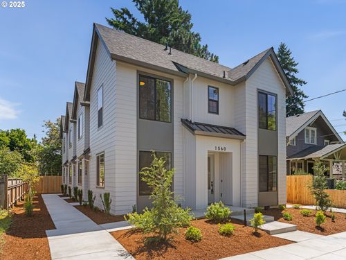 1574 Ne 52nd Ave, Portland, OR, 97213-2724 | Card Image