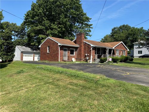 1109 Roosevelt St, New Castle, PA, 16101-3030 | Card Image