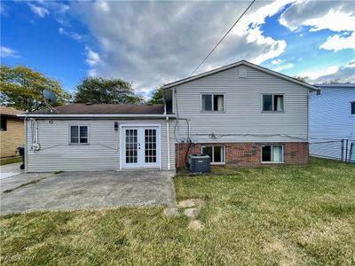 24387 Ronan Road, House other with 3 bedrooms, 1 bathrooms and null parking in Bedford Heights OH | Image 3