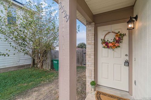 3539 Honey Mdw, San Antonio, TX, 78222-3334 | Card Image