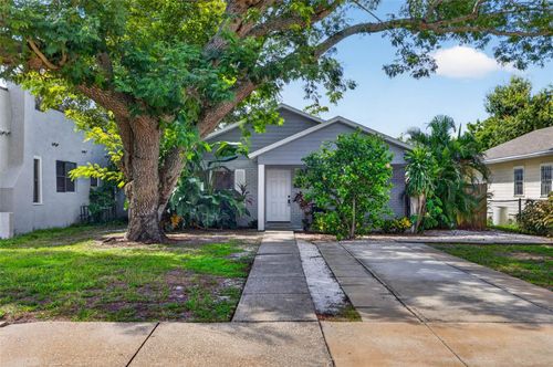 4666 11th Ave S, SAINT PETERSBURG, FL, 33711-2304 | Card Image