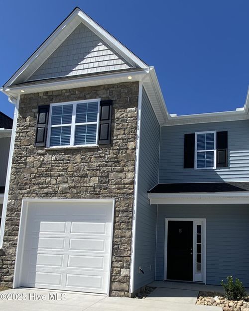 b-1404 Hartley Ln, Greenville, NC, 27834 | Card Image