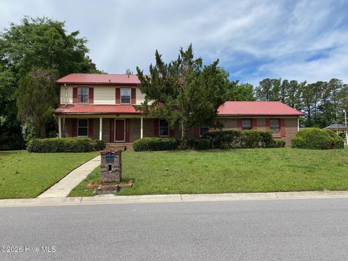 218 Parkwood Dr, Jacksonville, NC, 28546-7531 | Card Image