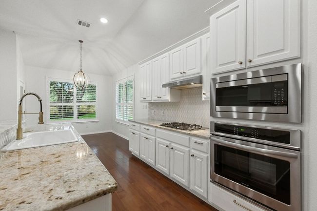 Plenty of storage and natural light. | Image 15