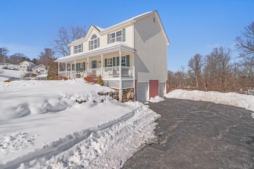 70 Woodland Rd, Monroe, NY, 10950-4484 | Card Image