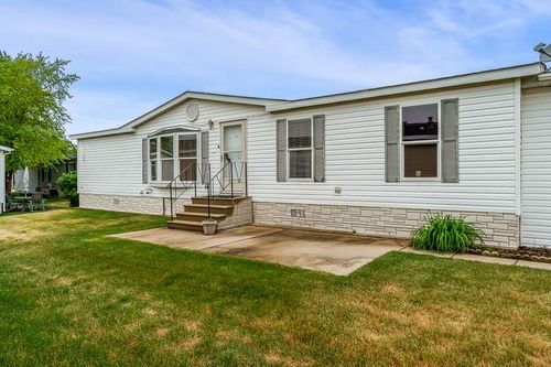 2231 Blossom Ln, Belvidere, IL, 61008-6002 | Card Image
