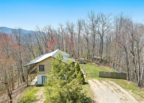 173 Blizzard Ridge Rd, Maggie Valley, NC, 28751-0495 | Card Image