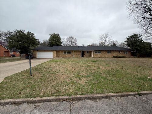 1510 Circle Dr, Springdale, AR, 72764-4203 | Card Image