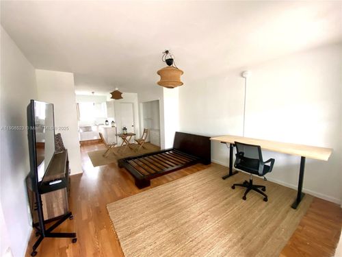 apt-306-158 Ocean Dr, Miami Beach, FL, 33139-7234 | Card Image