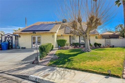 4523 Catherine Ln, Las Vegas, NV, 89121-4704 | Card Image