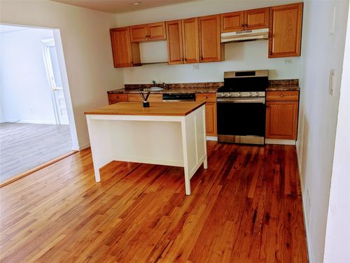 107 Morton Blvd, Plainview, NY, 11803-5629 | Card Image