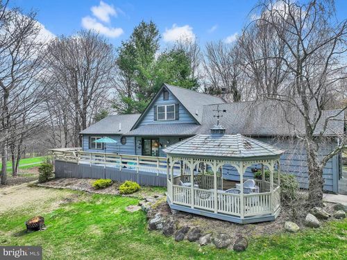 33 Rock Ridge Rd, Lake Harmony, PA, 18624 | Card Image