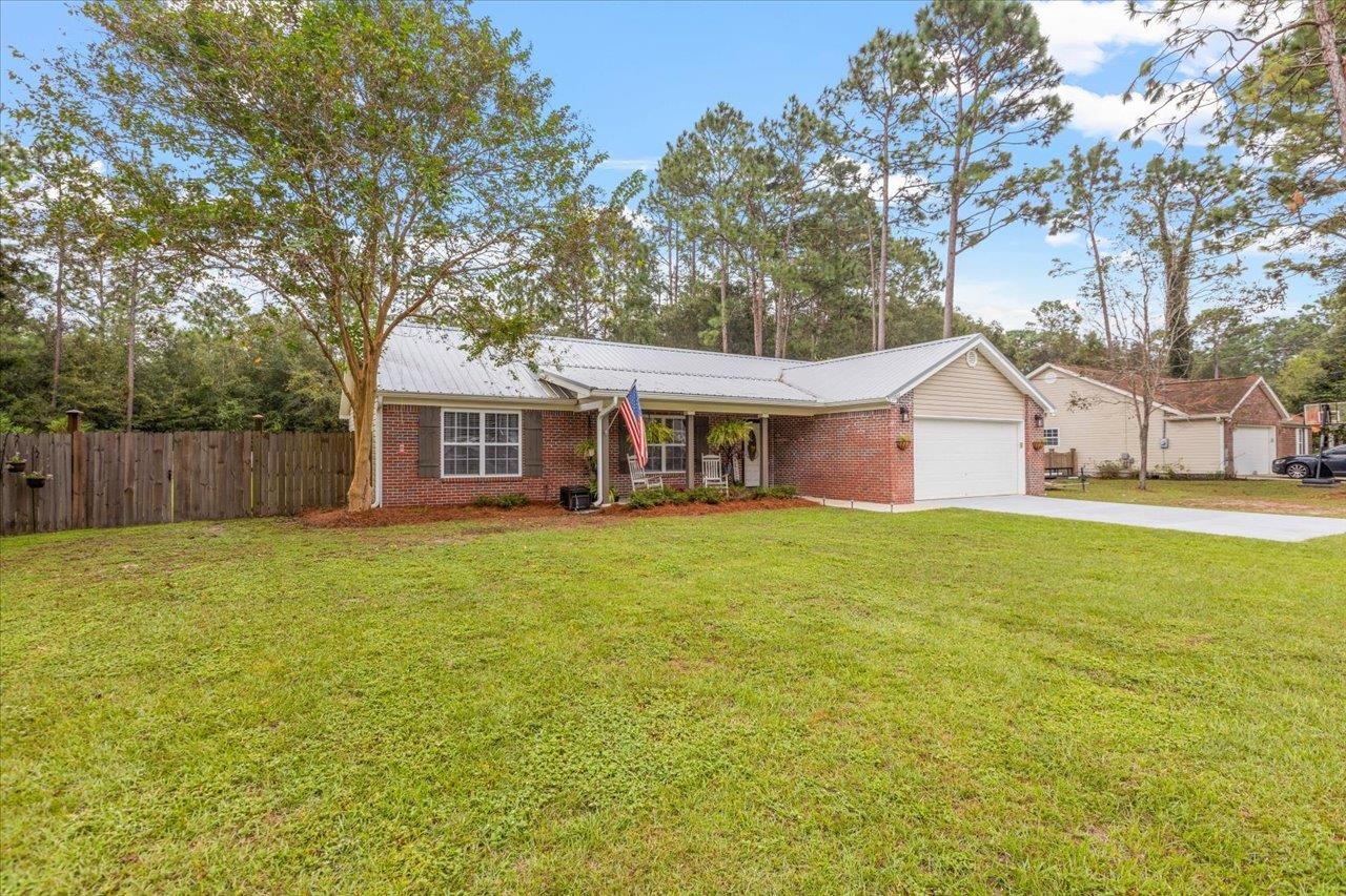 Selena Ct, Tallahassee, FL 32305