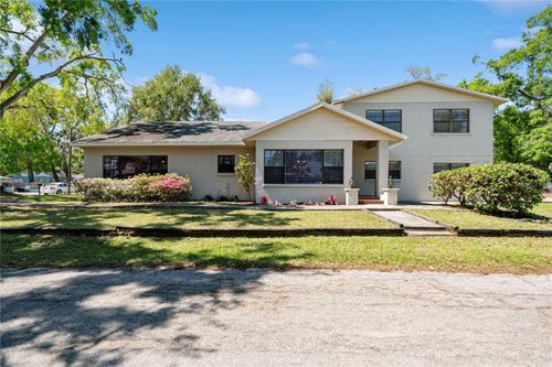 2207 W Ohio Ave, TAMPA, FL, 33607-6907 | Card Image