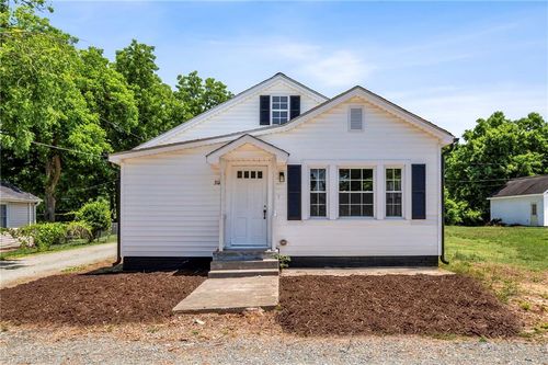 3111 Lucas St, Elon, NC, 27244-9780 | Card Image