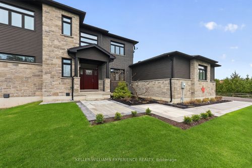 7801 5th Line, Angus, ON, L3W0S7 | Card Image