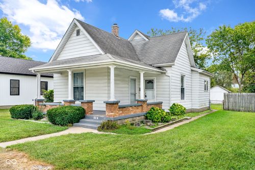 52 N Hinman St, Columbus, IN, 47201-6979 | Card Image