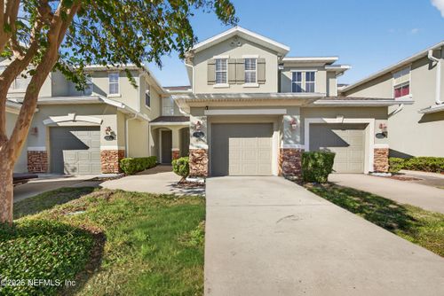 8875 Inlet Bluff Dr, Jacksonville, FL, 32216-4713 | Card Image