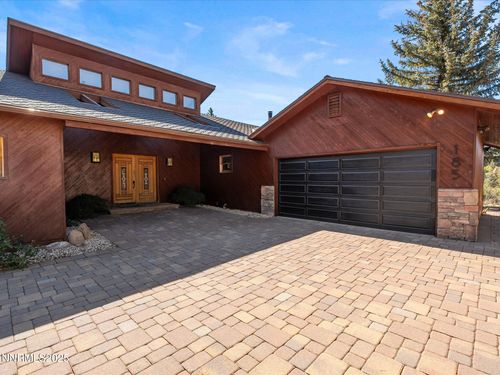 185 Lakeview Dr, Verdi, NV, 89439-8124 | Card Image