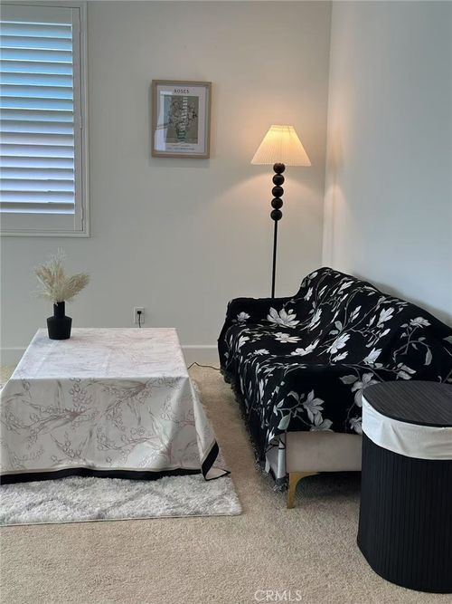 105 Shear, Irvine, CA, 92618-1425 | Card Image