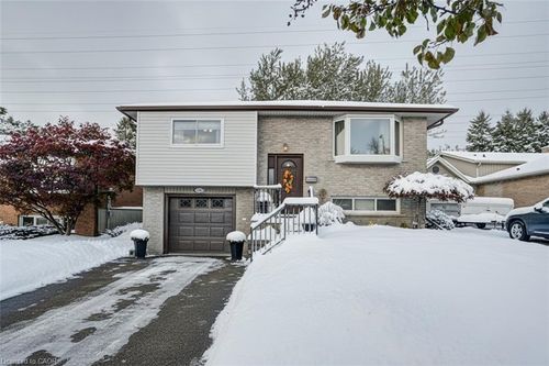 34 Willow Green Crt, Kitchener, ON, N2N1W6 | Card Image