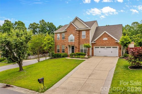 272 Glencoe Ln, Mooresville, NC, 28117-4354 | Card Image